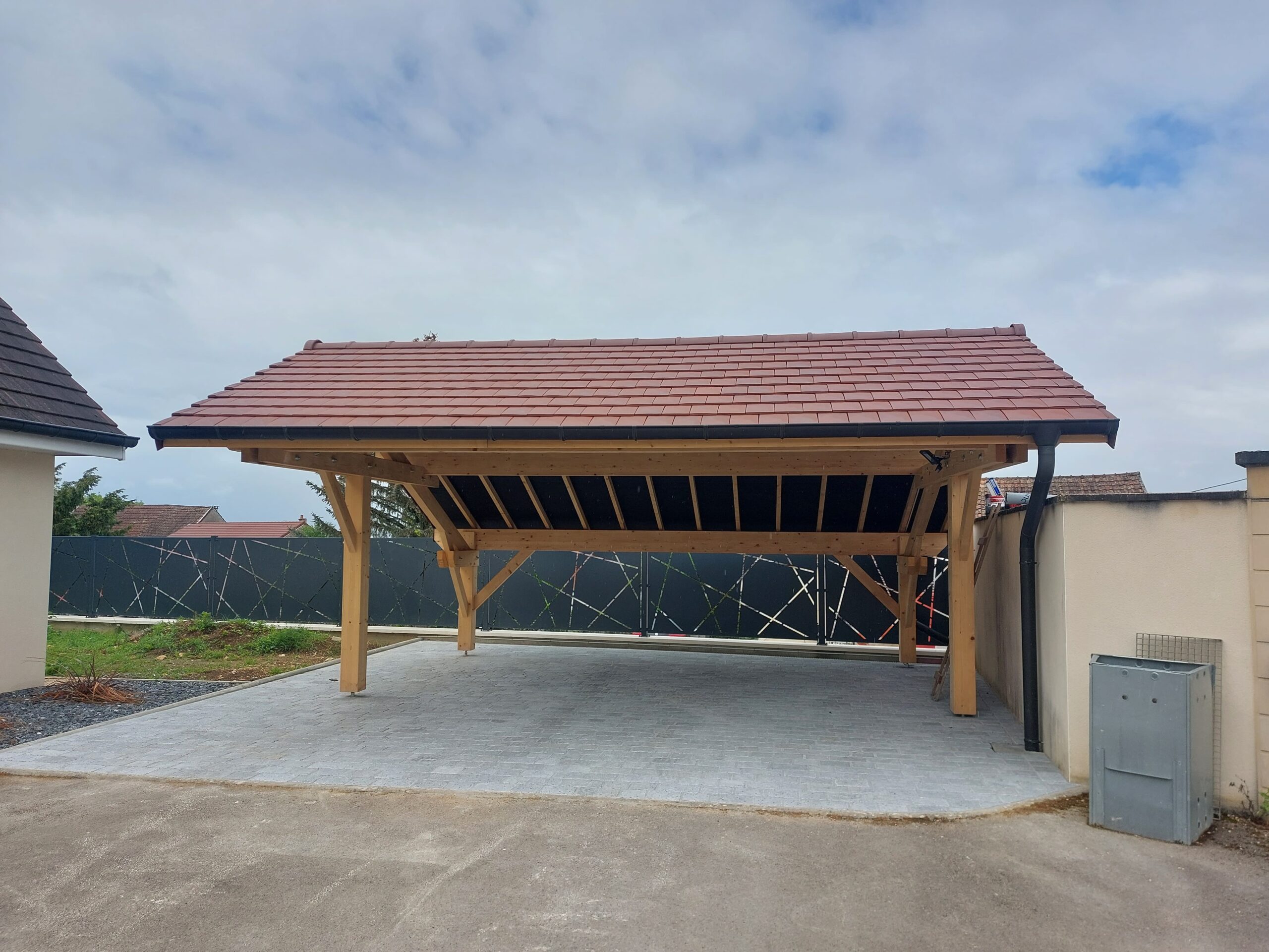 Construction d’un carport bois à Dole dans le Jura